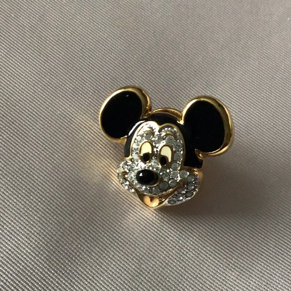 1980’s Disney Mickey Mouse Pin